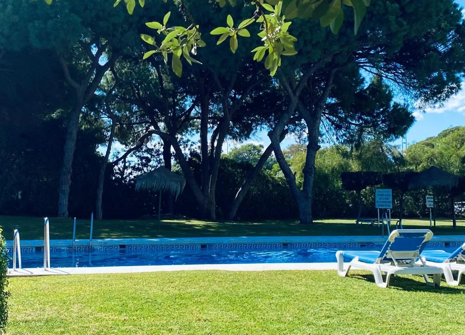 Appartamento Luminoso Apartamento Para Dos Personas En Cabopino Marbella